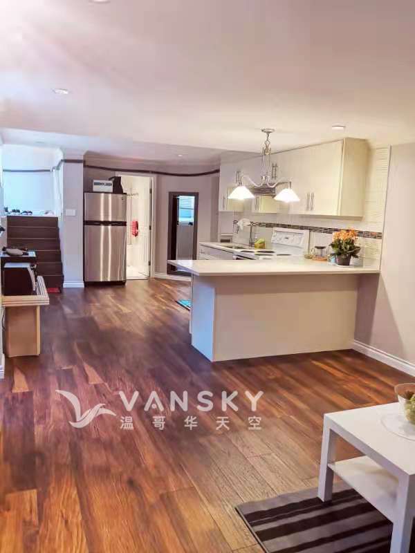 250627095741_From Familyroom to Kitchen.jpg